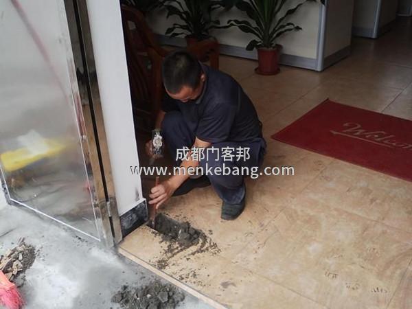 自動玻璃門怎么調節縫隙,玻璃門怎么調節縫隙圖 自動玻璃門怎么調節縫隙,玻璃門怎么調節縫隙圖