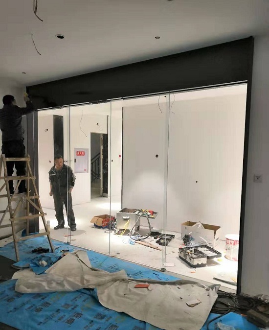 中控人臉識別門禁自動門